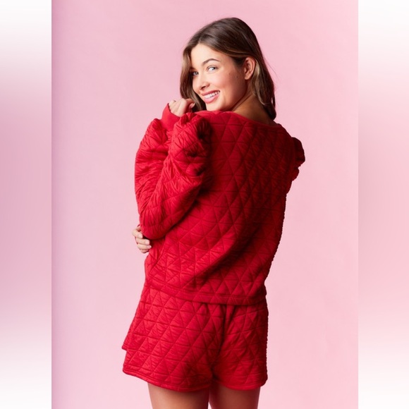 118. Quilted skort and top set in red - Picture 3 of 6